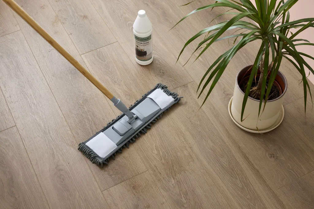 Laminate cleaner Berry Alloc 1.webp